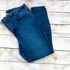 Duluth Trading skinny jeans 14